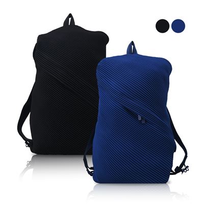 【ISSEY MIYAKE 三宅一生】BIAS 斜紋褶皺揹包 [平輸]